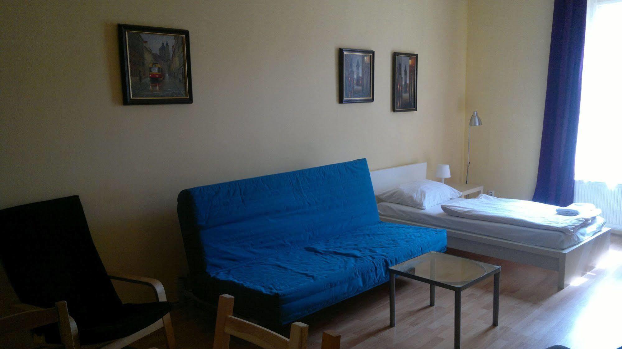 Residence Pinkas Praag Buitenkant foto