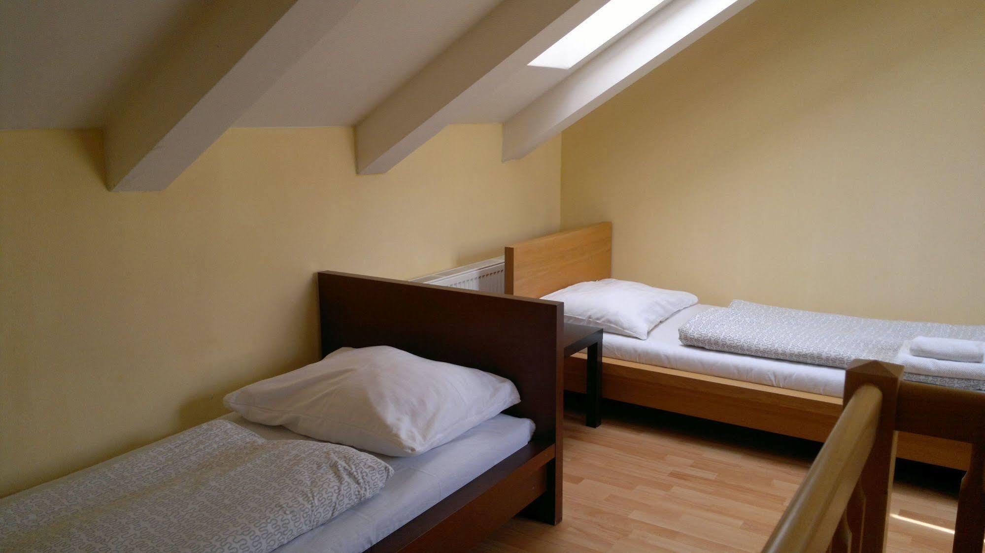 Residence Pinkas Praag Buitenkant foto